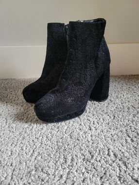 Kensie Black Embossed Velvet Platform Ankle Boots
